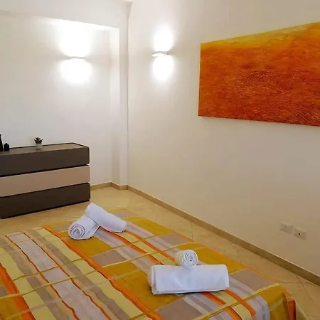 Apartment C A S A P I G N U T E L U L U P U
